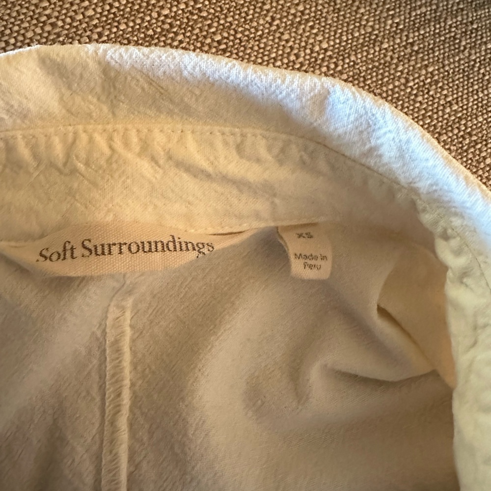 Soft Surroundings Cream Button Down Long Sleeve Shirt size xs - Picture 2 of 6